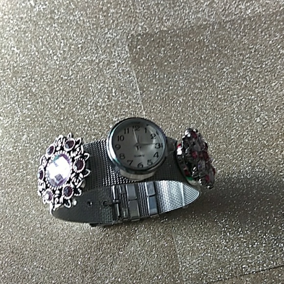 Metal Snap Bracelet - Picture 5 of 5